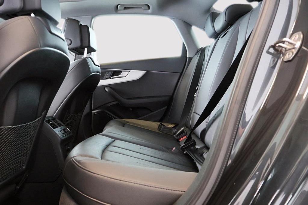 Audi A4 Sedan Komfort Quattro - Toit-Ouvrant - Cuir 2019 à St-Jean-Sur-Richelieu, Québec - 22 - w1024h768px
