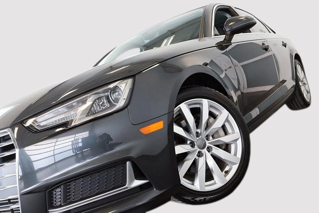 Audi A4 Sedan Komfort Quattro - Toit-Ouvrant - Cuir 2019 à St-Jean-Sur-Richelieu, Québec - 2 - w1024h768px