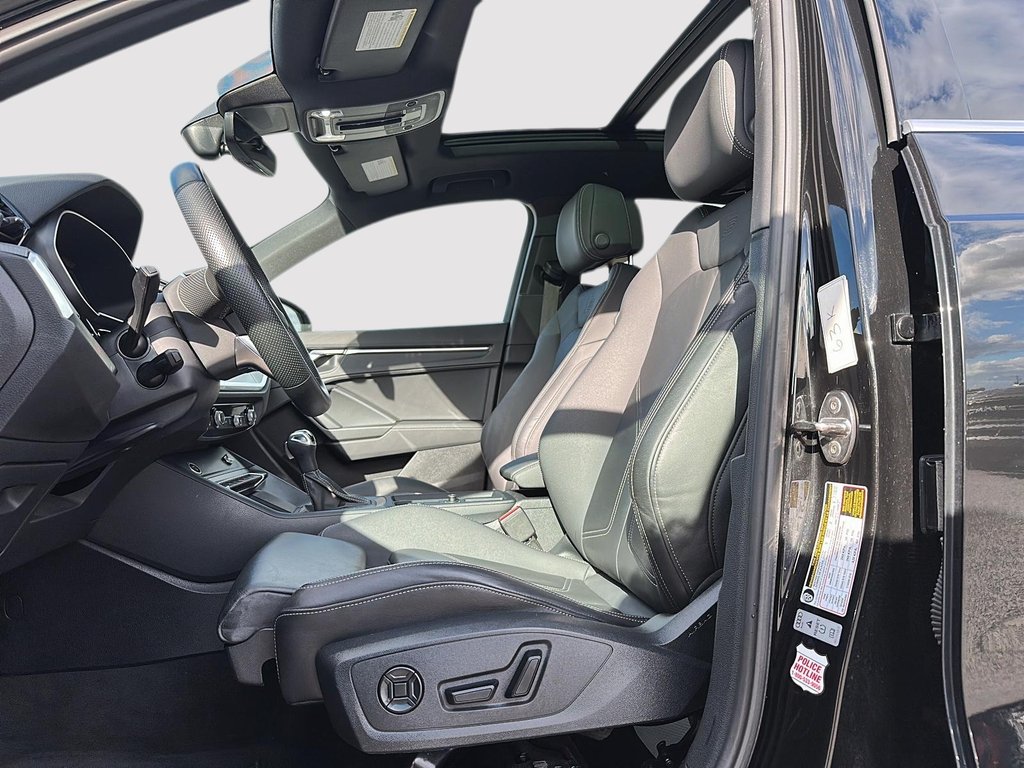 2024 Audi Q3 Progressiv Quattro S-Line in St-Jean-Sur-Richelieu, Quebec - 9 - w1024h768px