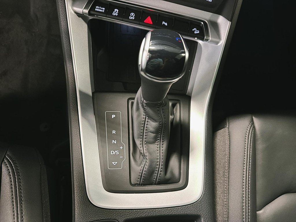 2024 Audi Q3 Komfort Quattro Black Optik in St-Jean-Sur-Richelieu, Quebec - 15 - w1024h768px