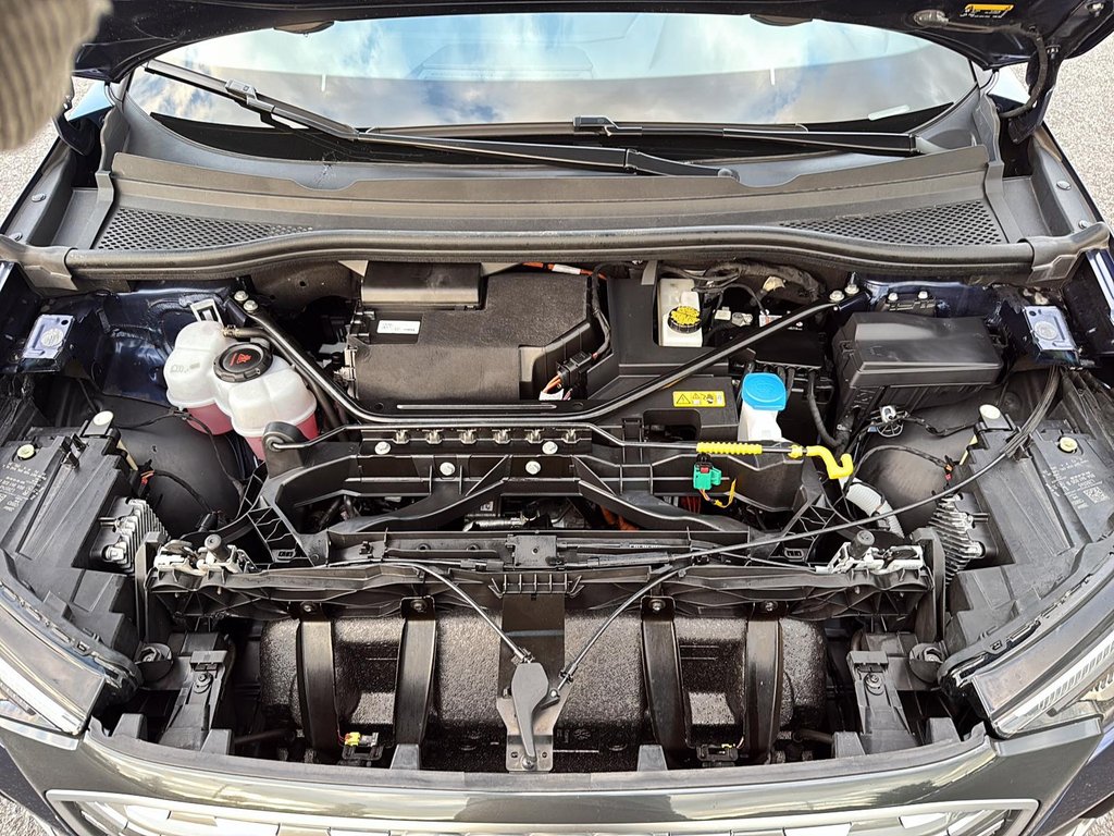 Audi Q4 e-tron 50 QUATTRO TECHNIK S-LINE 2023 à St-Jean-Sur-Richelieu, Québec - 8 - w1024h768px