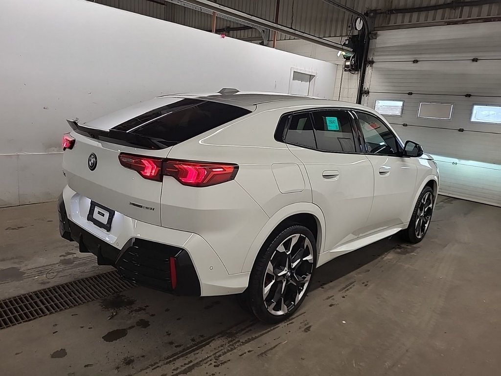 BMW X2 xDrive28i M-Sport Premium 2024 à St-Jean-Sur-Richelieu, Québec - 8 - w1024h768px