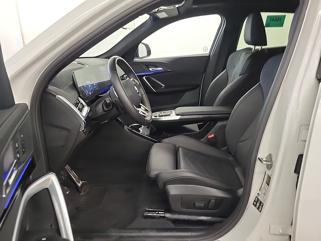 BMW X2 xDrive28i M-Sport Premium 2024 à St-Jean-Sur-Richelieu, Québec - 9 - w1024h768px