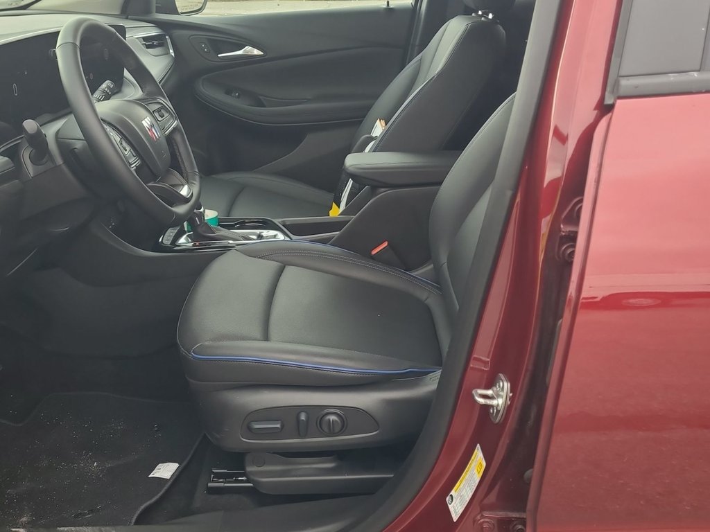 2025 Buick Encore GX SPORT TOURING AWD TOIT-PANORAMIQUE in St-Jean-Sur-Richelieu, Quebec - 4 - w1024h768px