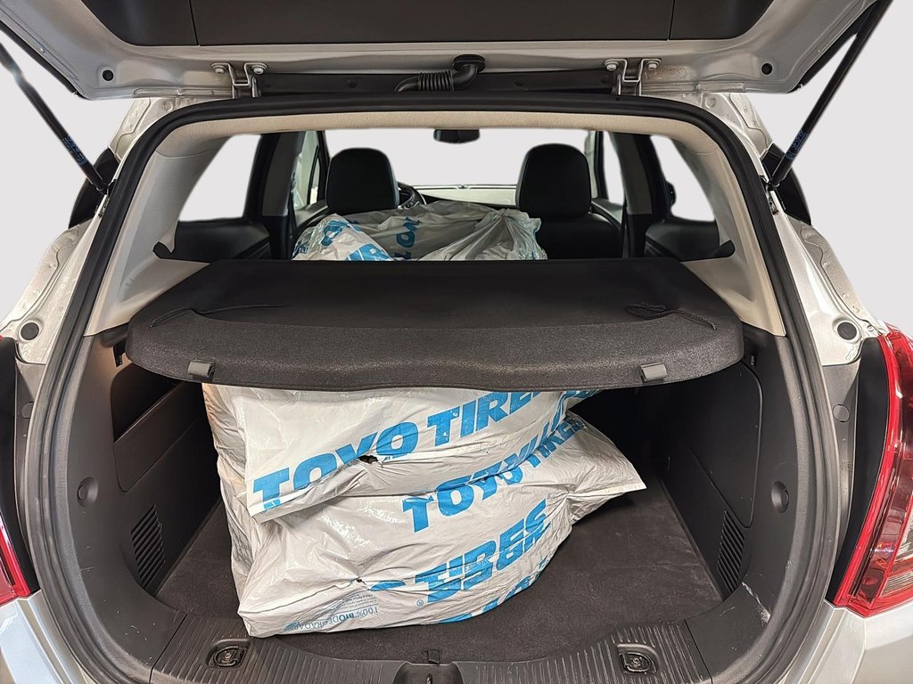 2017 Buick Encore Preferred in St-Jean-Sur-Richelieu, Quebec - 6 - w1024h768px