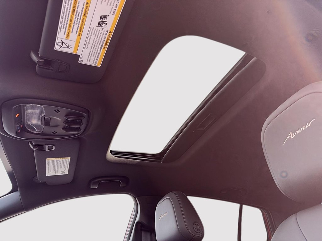 2024 Buick Envista Avenir Cuir - Toit-Ouvrant in St-Jean-Sur-Richelieu, Quebec - 17 - w1024h768px