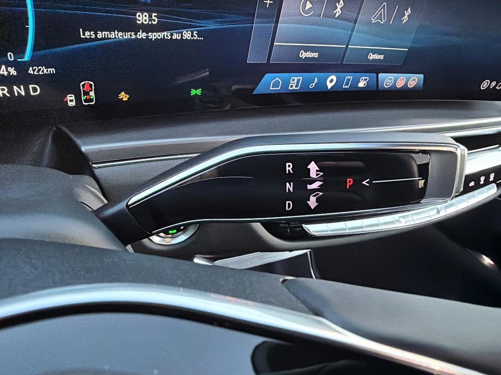 2024 Cadillac LYRIQ TECH AWD in St-Jean-Sur-Richelieu, Quebec - 15 - w1024h768px