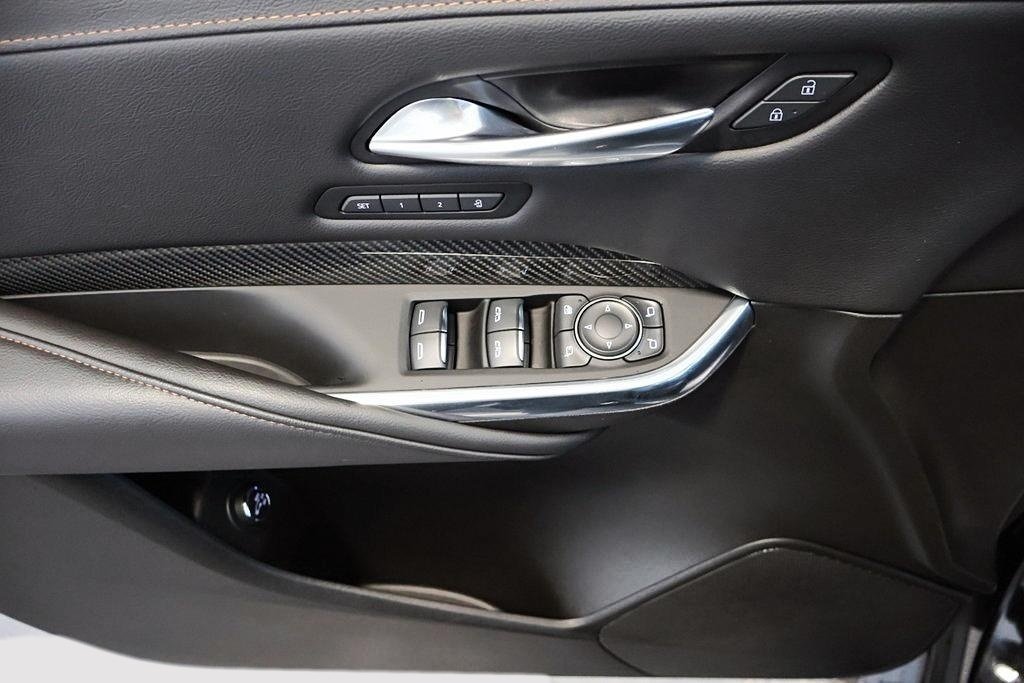2022 Cadillac XT4 AWD Sport Toit-Panoramique in St-Jean-Sur-Richelieu, Quebec - 19 - w1024h768px