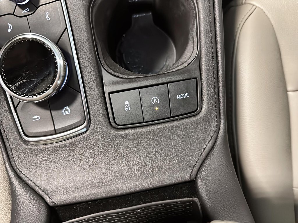 Cadillac XT4 AWD Luxury 2023 à St-Jean-Sur-Richelieu, Québec - 16 - w1024h768px