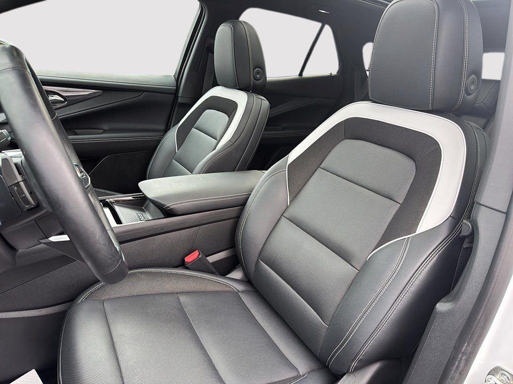 Chevrolet Blazer EV EAWD 2LT TOIT-PANORAMIQUE 2024 à St-Jean-Sur-Richelieu, Québec - 9 - w1024h768px