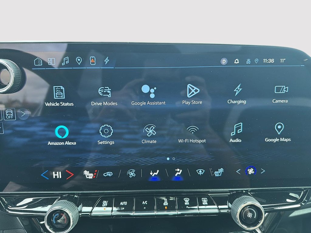 Chevrolet Blazer EV EAWD 2LT TOIT-PANORAMIQUE 2024 à St-Jean-Sur-Richelieu, Québec - 18 - w1024h768px