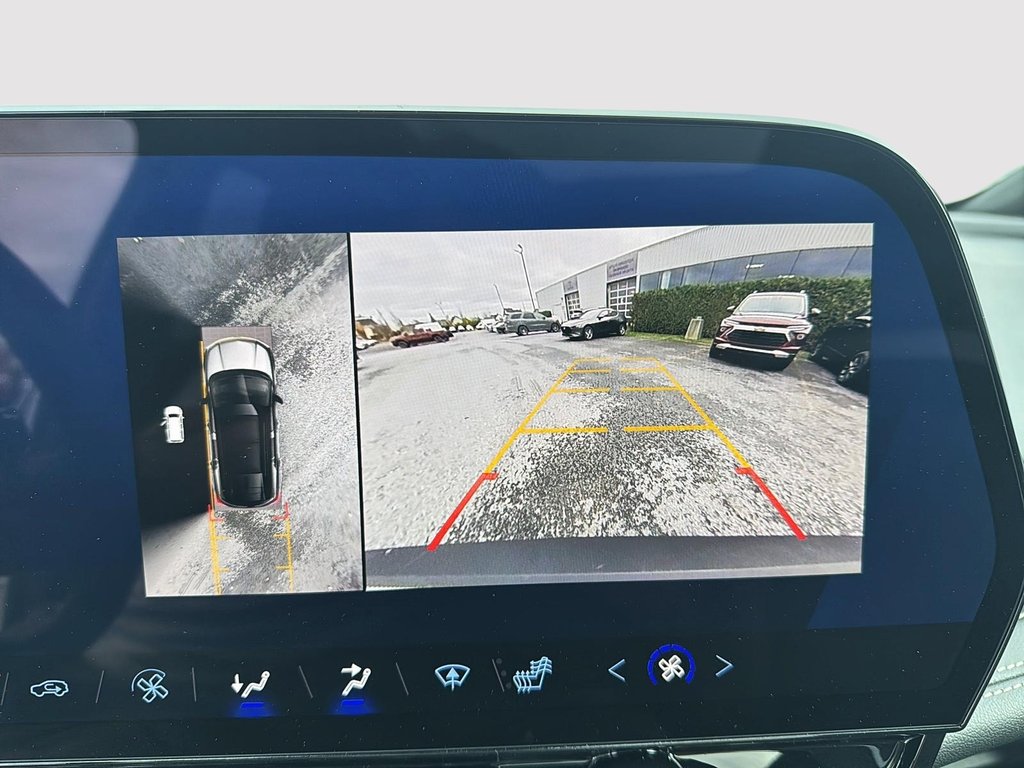 Chevrolet Blazer EV EAWD 2LT TOIT-PANORAMIQUE 2024 à St-Jean-Sur-Richelieu, Québec - 17 - w1024h768px