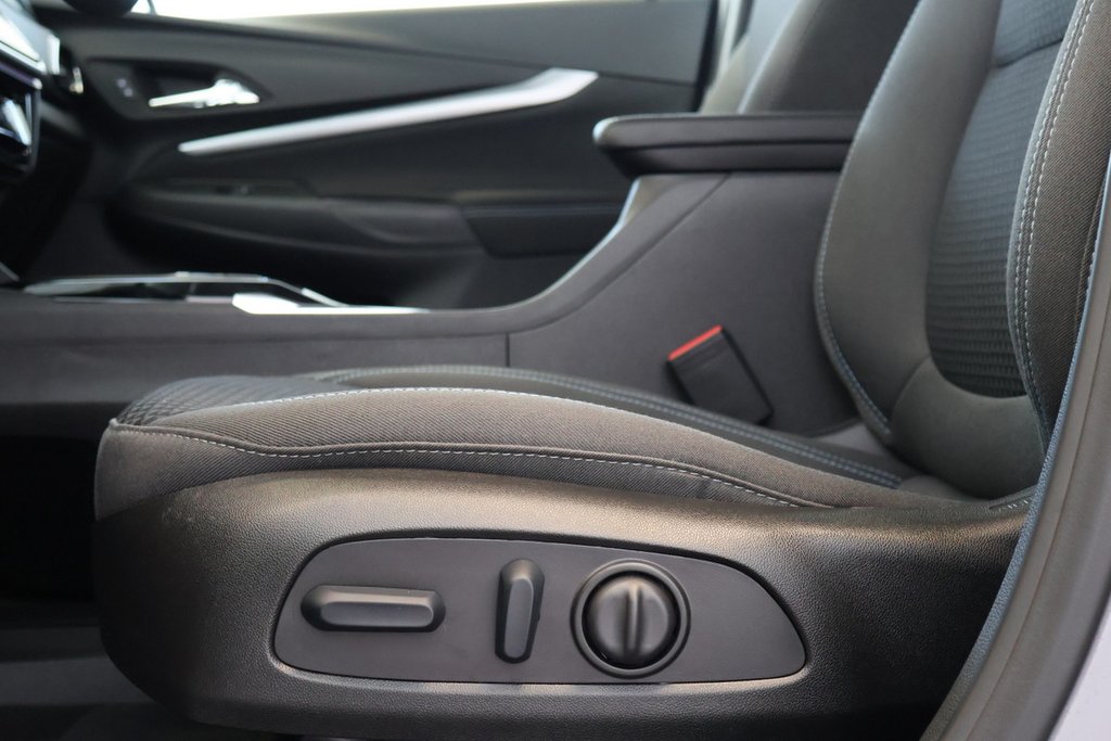 Chevrolet BOLT EUV LT 2023 à Saint-Hyacinthe, Québec - 7 - w1024h768px