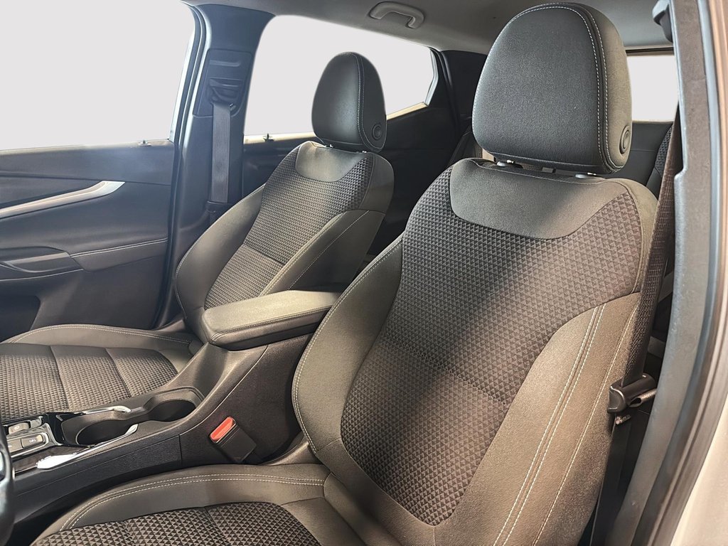 Chevrolet BOLT EUV LT 2023 à St-Jean-Sur-Richelieu, Québec - 9 - w1024h768px