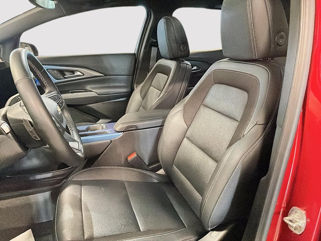 Chevrolet Equinox EV LT2 GR COMMODITÉ - TOIT-PANORAMIQUE 2025 à St-Jean-Sur-Richelieu, Québec - 9 - w1024h768px