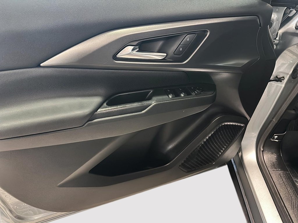 Chevrolet Equinox EV LT 2025 à St-Jean-Sur-Richelieu, Québec - 11 - w1024h768px