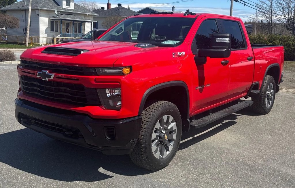 2024 Chevrolet Silverado 2500HD Custom Z71 CrewCab 6.6L V8 4X4 in St-Jean-Sur-Richelieu, Quebec - 1 - w1024h768px
