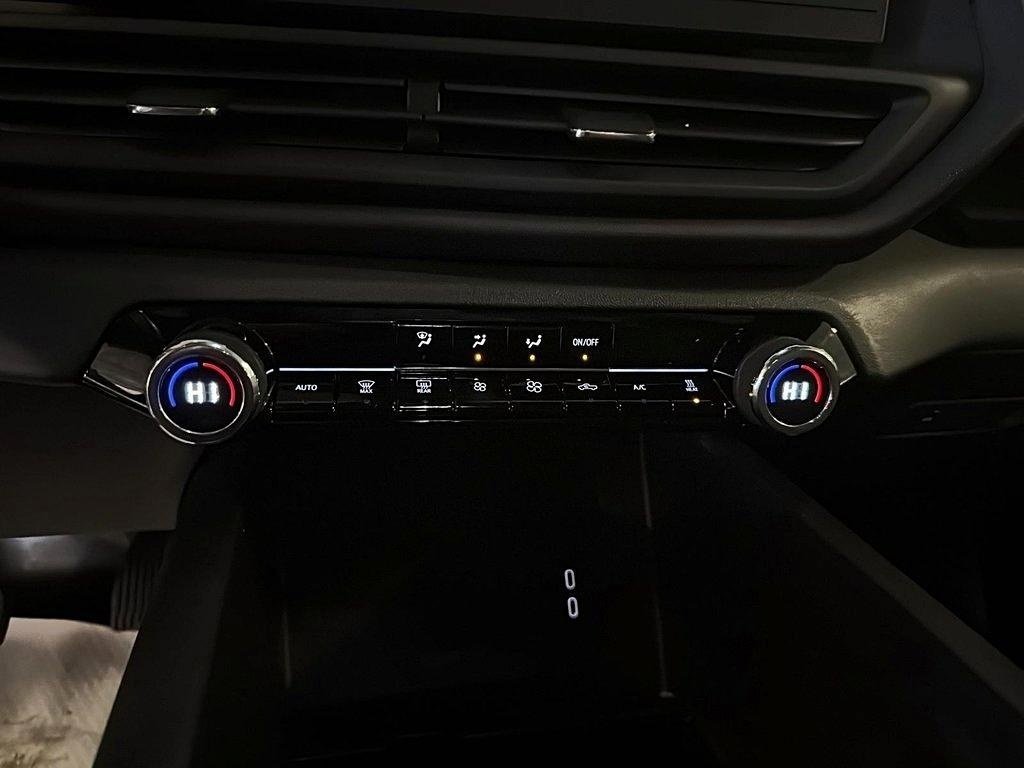 2024 Chevrolet Silverado EV 100% ELECTRIQUE CREWCAB in St-Jean-Sur-Richelieu, Quebec - 13 - w1024h768px