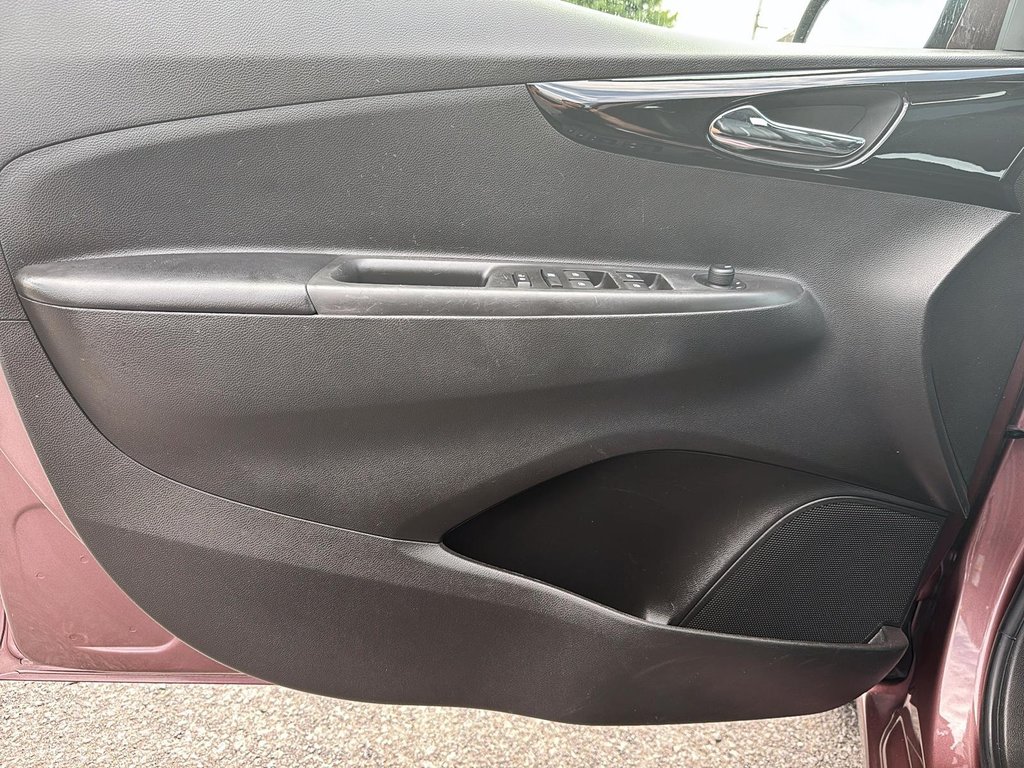 Chevrolet Spark 2LT AUTOMATIQUE 2020 à St-Jean-Sur-Richelieu, Québec - 11 - w1024h768px