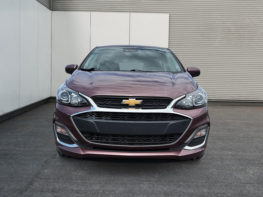 Chevrolet Spark 2LT AUTOMATIQUE 2020 à St-Jean-Sur-Richelieu, Québec - 2 - w1024h768px
