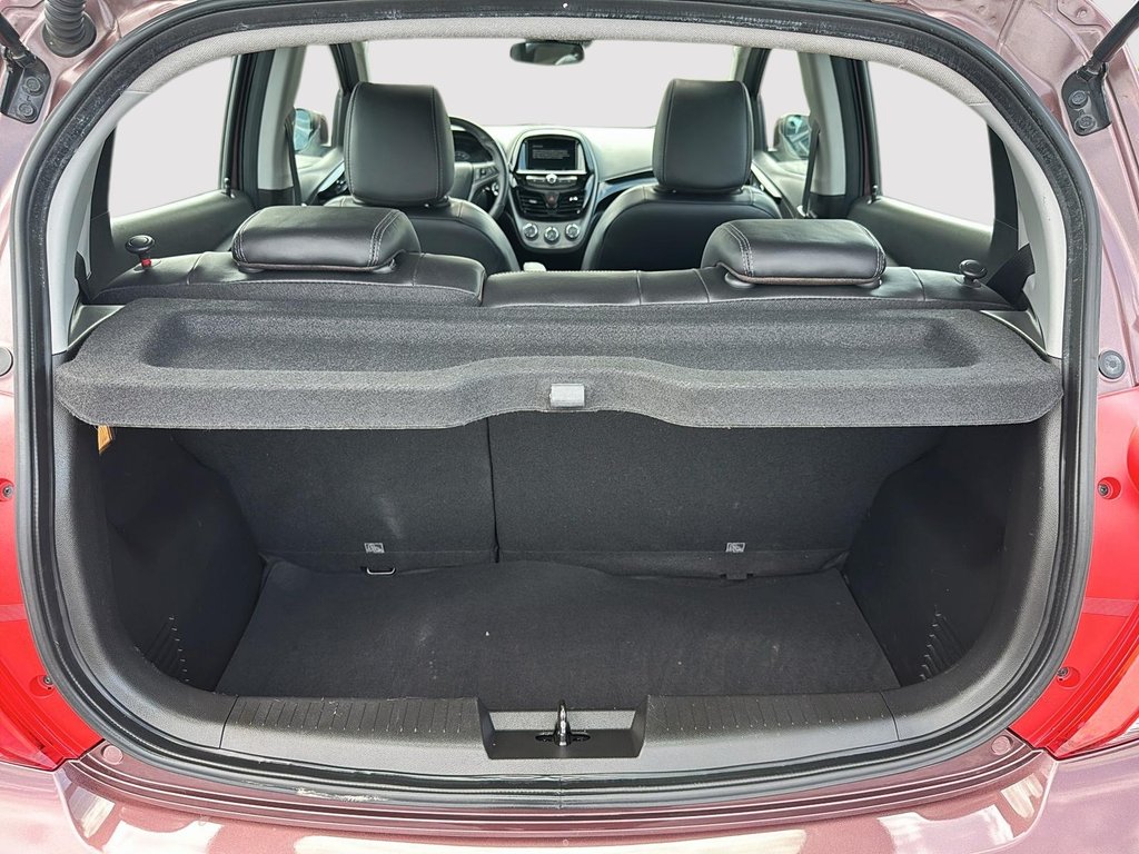 Chevrolet Spark 2LT AUTOMATIQUE 2020 à St-Jean-Sur-Richelieu, Québec - 6 - w1024h768px