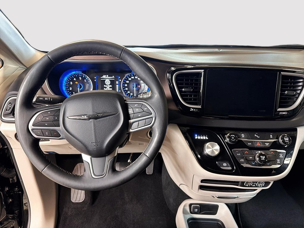 2024 Chrysler Grand Caravan SXT in St-Jean-Sur-Richelieu, Quebec - 10 - w1024h768px