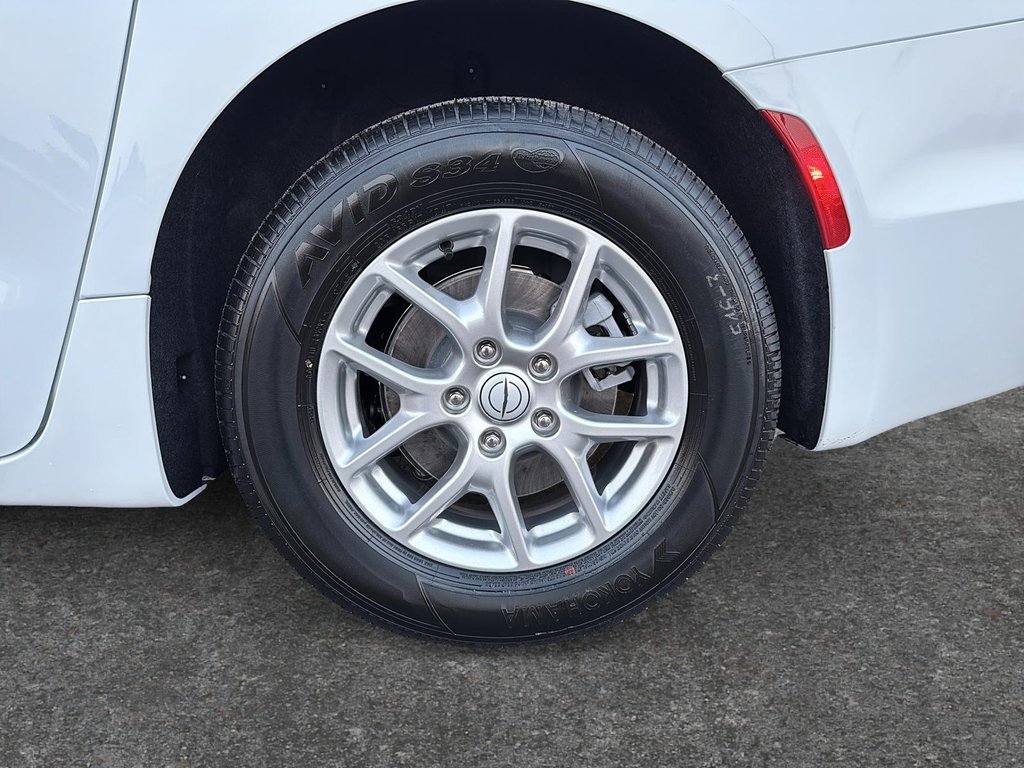 Chrysler Grand Caravan SXT 2025 à St-Jean-Sur-Richelieu, Québec - 7 - w1024h768px