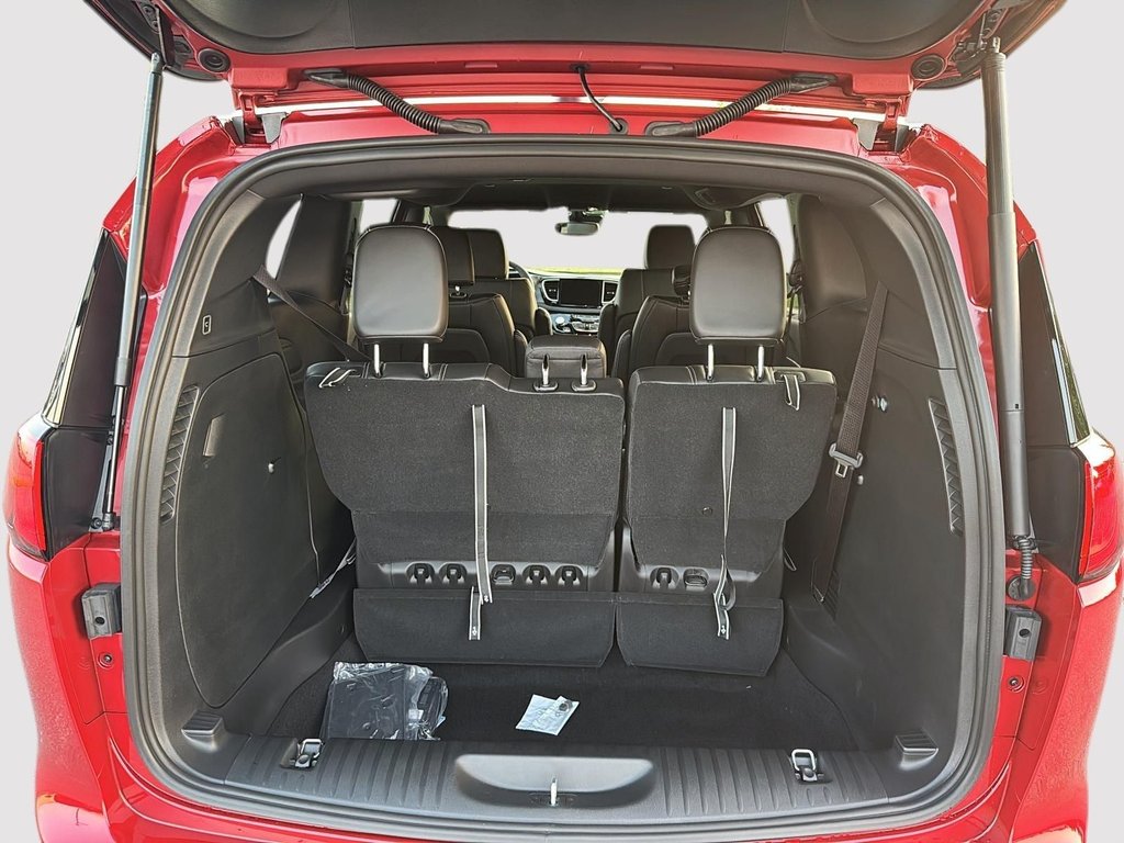 Chrysler Grand Caravan SXT 2026 à Sherbrooke, Québec - 7 - w1024h768px