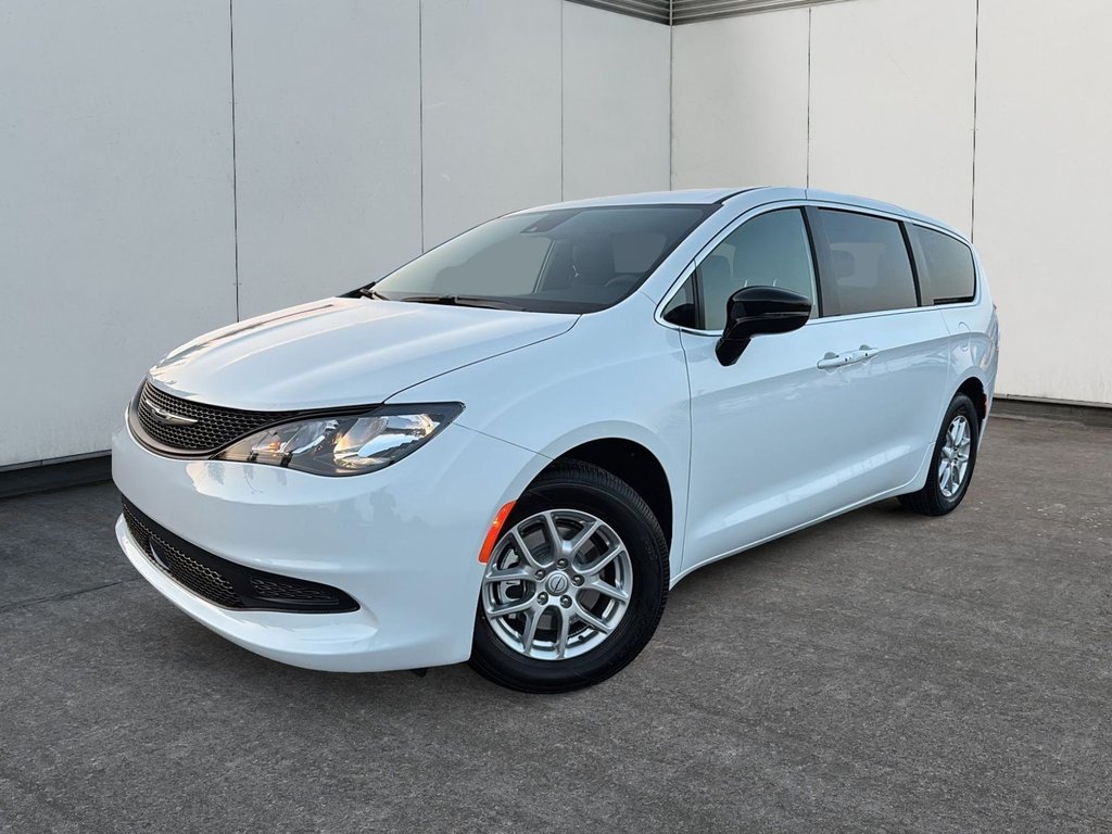 Chrysler Grand Caravan SXT 2026 à St-Jean-Sur-Richelieu, Québec - 1 - w1024h768px