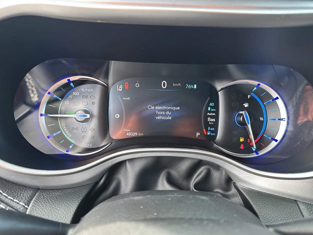 2023 Chrysler Pacifica Hybrid Touring L in St-Jean-Sur-Richelieu, Quebec - 13 - w1024h768px