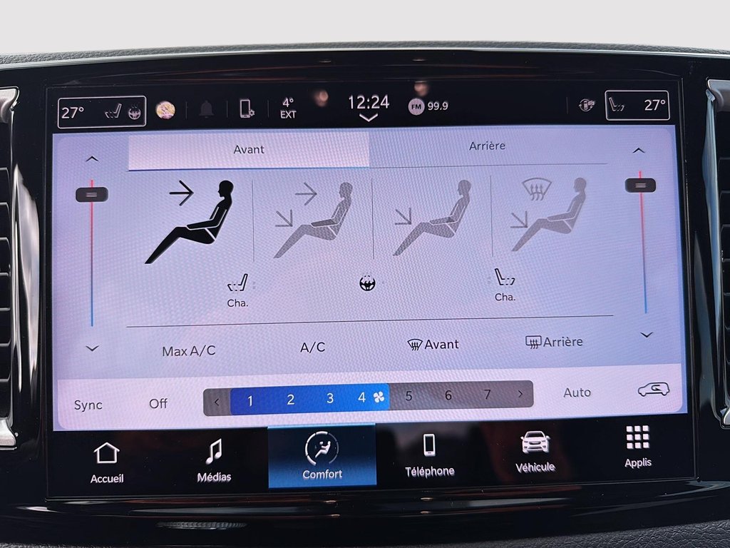 2023 Chrysler Pacifica Hybrid Touring L in St-Jean-Sur-Richelieu, Quebec - 17 - w1024h768px