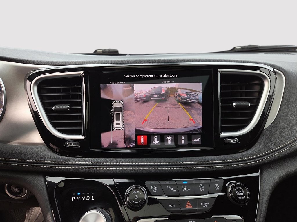 2022 Chrysler Pacifica Limited AWD Apparence S in St-Jean-Sur-Richelieu, Quebec - 18 - w1024h768px