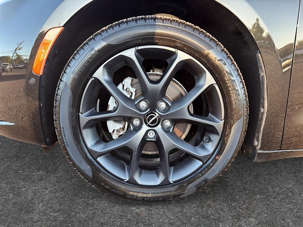 Chrysler Pacifica Touring L 2023 à St-Jean-Sur-Richelieu, Québec - 7 - w1024h768px