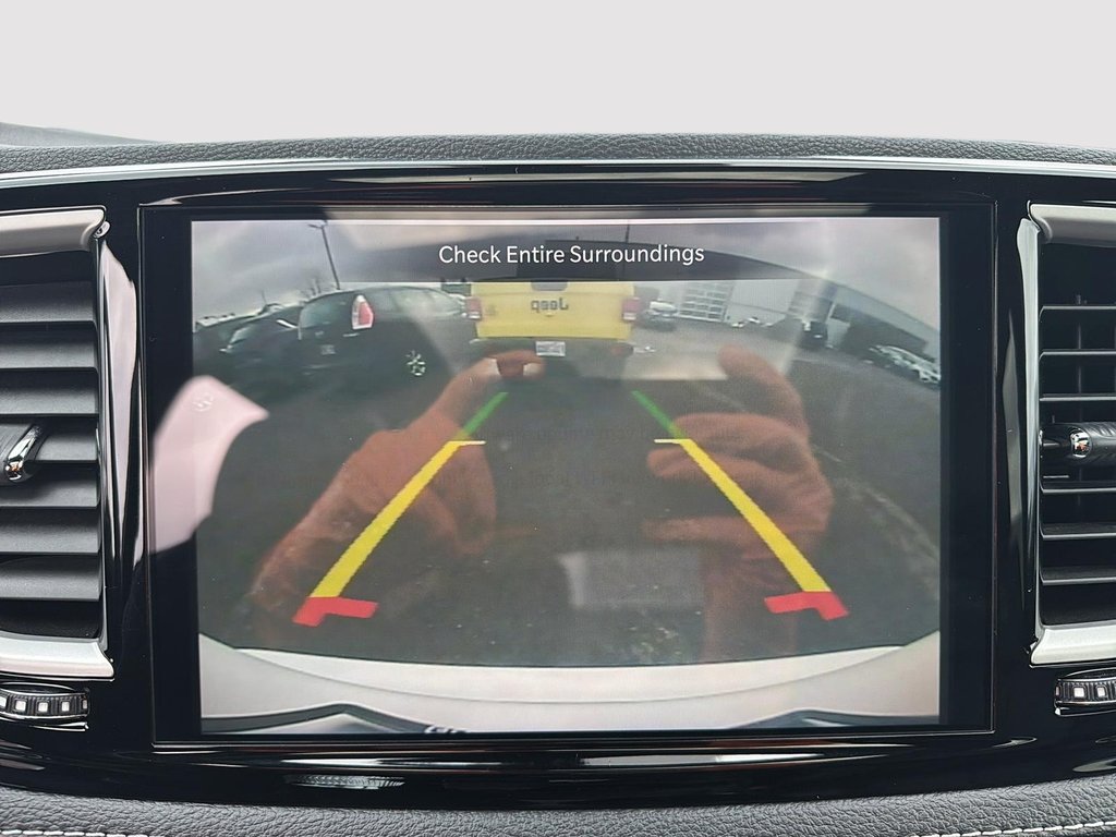 2024 Chrysler Pacifica Touring-L Apparence S in St-Jean-Sur-Richelieu, Quebec - 17 - w1024h768px