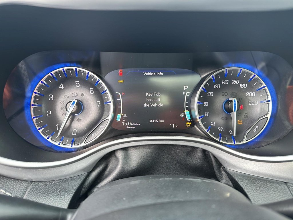 2024 Chrysler Pacifica Touring-L Apparence S in St-Jean-Sur-Richelieu, Quebec - 13 - w1024h768px