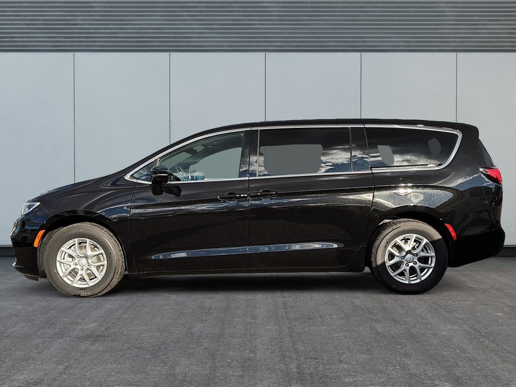 2026 Chrysler Pacifica SELECT in Sherbrooke, Quebec - 5 - w1024h768px