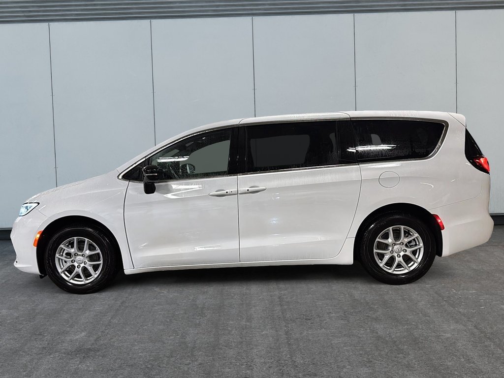 Chrysler Pacifica SELECT 2026 à Sherbrooke, Québec - 5 - w1024h768px