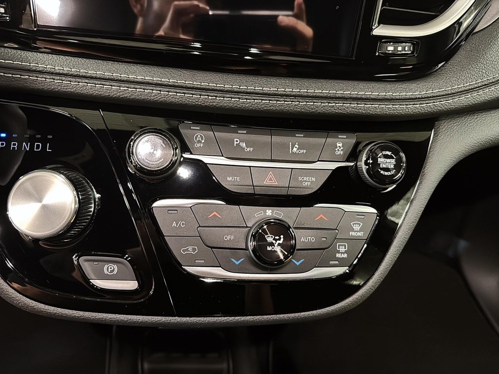 Chrysler Pacifica SELECT 2026 à Sherbrooke, Québec - 14 - w1024h768px