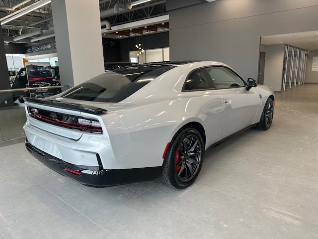 2024 Dodge CHARGER BEV SCAT PACK in St-Jean-Sur-Richelieu, Quebec - 4 - w1024h768px