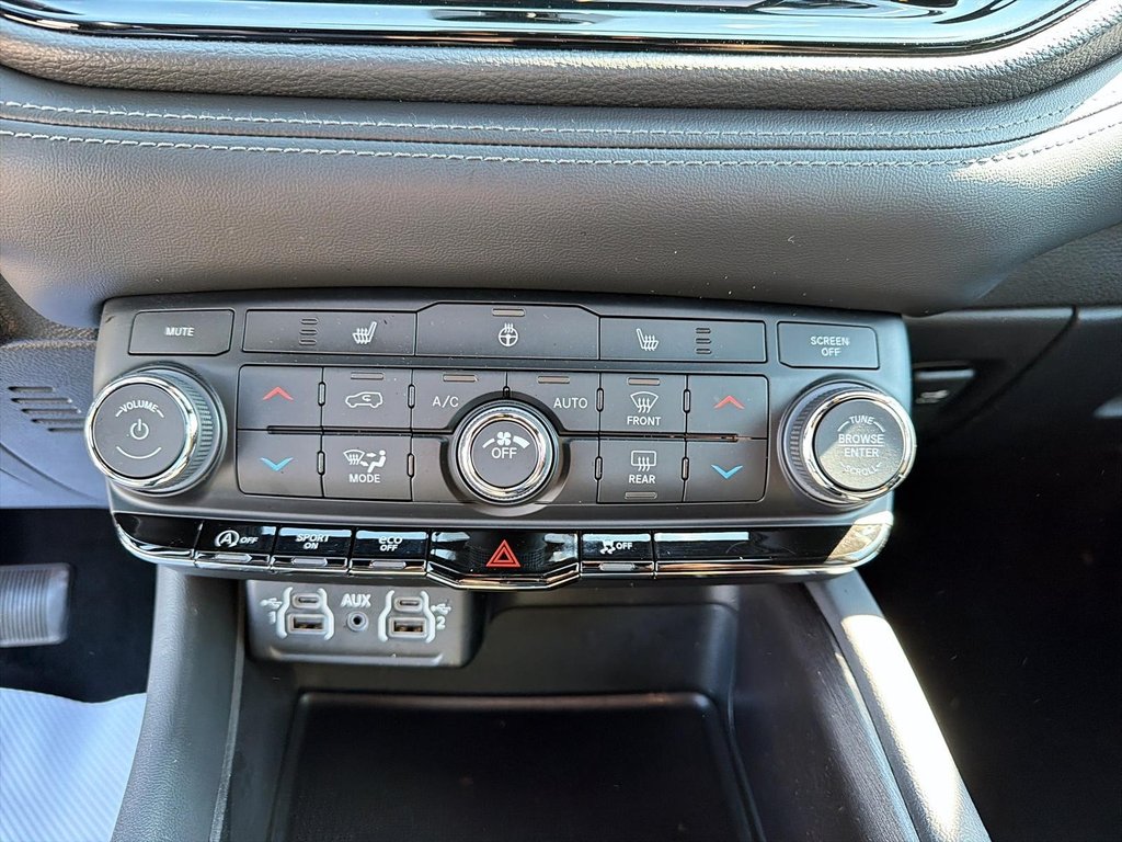 Dodge Durango SXT 2024 à St-Jean-Sur-Richelieu, Québec - 14 - w1024h768px