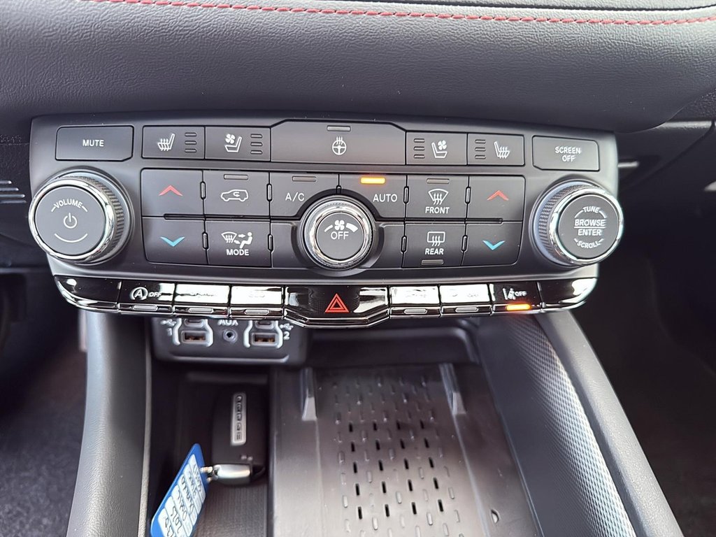 Dodge Durango GT PLUS 2025 à St-Jean-Sur-Richelieu, Québec - 13 - w1024h768px