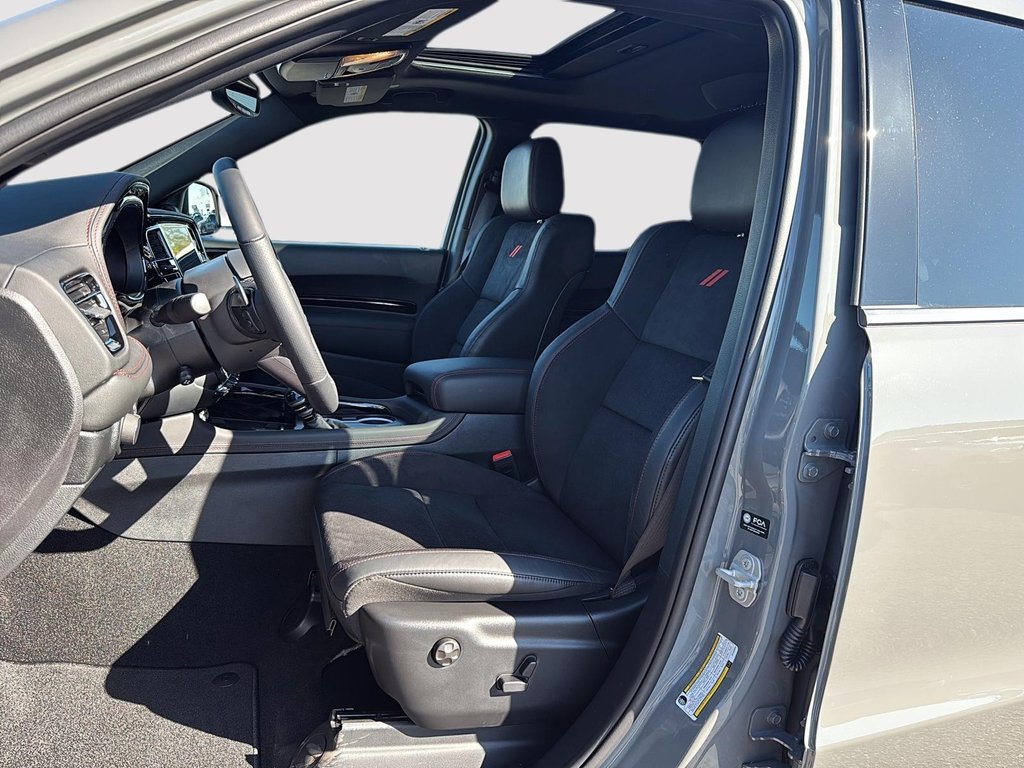 2026 Dodge Durango PLUS in Sherbrooke, Quebec - 8 - w1024h768px
