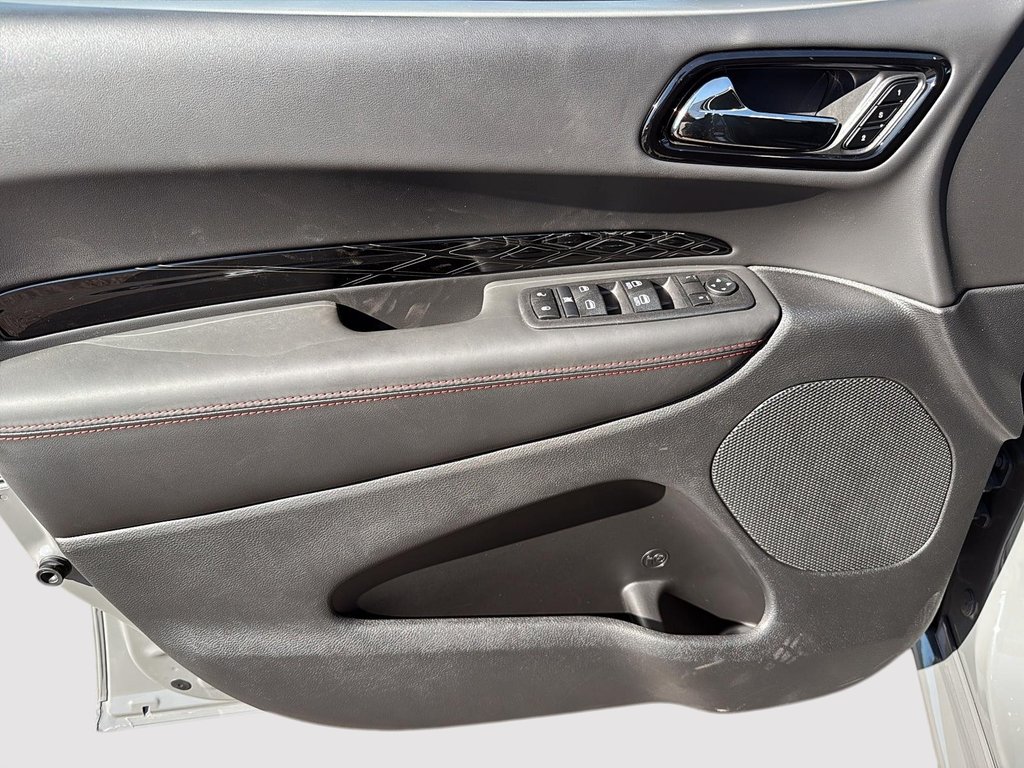 2026 Dodge Durango PLUS in Sherbrooke, Quebec - 10 - w1024h768px