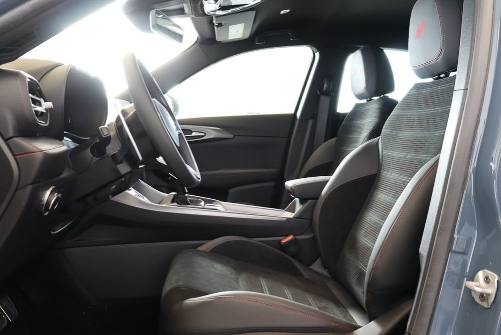 2024 Dodge Hornet PHEV R/T in St-Jean-Sur-Richelieu, Quebec - 8 - w1024h768px