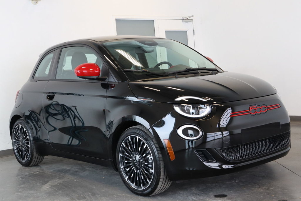 2024 Fiat 500e RED in Sherbrooke, Quebec - 4 - w1024h768px