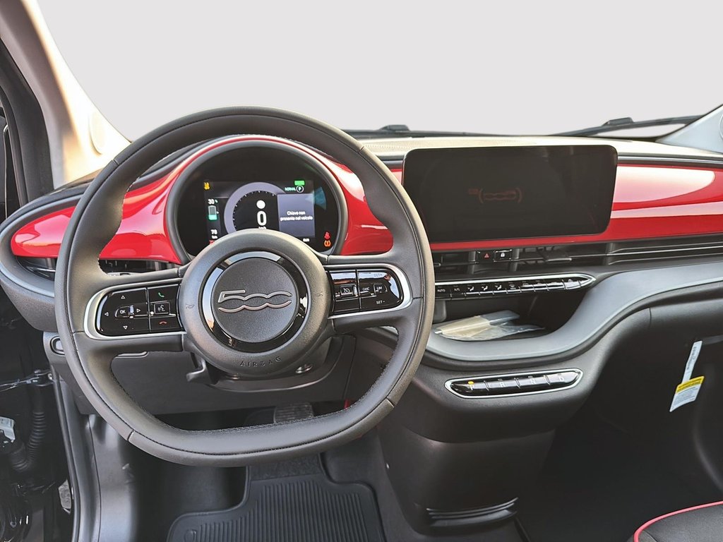 Fiat 500e RED 2025 à Sherbrooke, Québec - 9 - w1024h768px