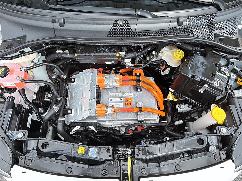 Fiat 500e 100% ELECTRIQUE 2025 à St-Jean-Sur-Richelieu, Québec - 8 - w1024h768px