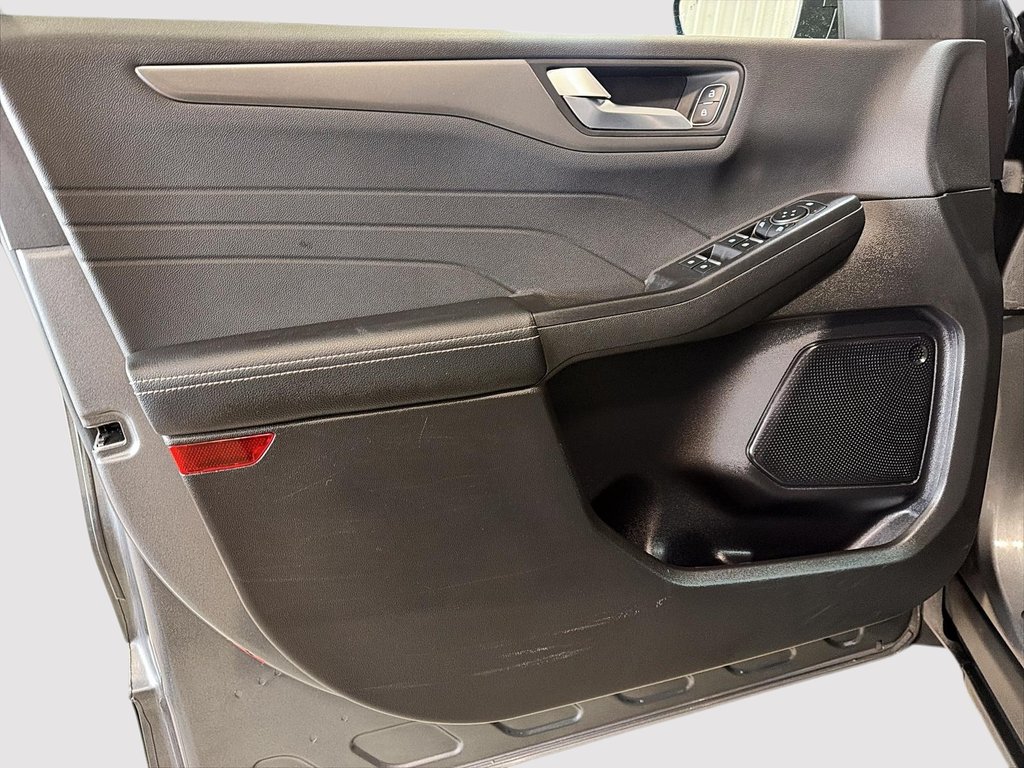 Ford Escape PHEV NAVIGATION 2024 à St-Jean-Sur-Richelieu, Québec - 11 - w1024h768px