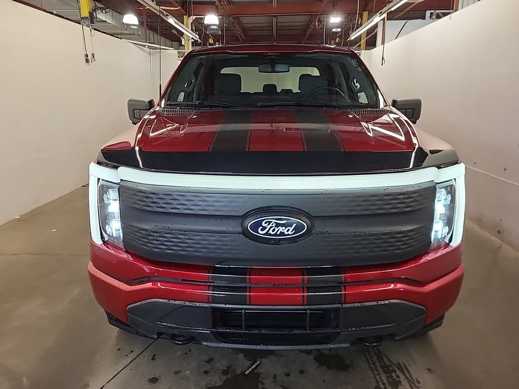 Ford F-150 Lightning XLT SuperCrew 4x4 Navigation 2024 à St-Jean-Sur-Richelieu, Québec - 4 - w1024h768px