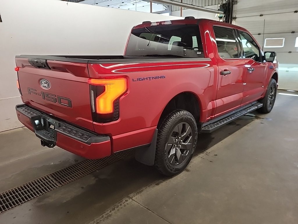 Ford F-150 Lightning XLT SuperCrew 4x4 Navigation 2024 à St-Jean-Sur-Richelieu, Québec - 7 - w1024h768px